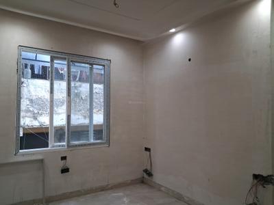 Bedroom Image of 1300 Sq.ft 3 BHK Builder Floor for sale in Paschim Vihar New Delhi for Rs. 25500000