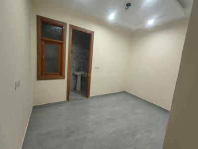 Bedroom Image of 900 Sq.ft 3 BHK Builder Floor for sale in Mayur Vihar Phase 1 New Delhi for Rs. 9000000