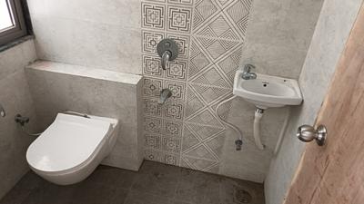 Bathroom Image of 650 Sq.ft 2 BHK Apartment / Flat for sale in Raiya Rajkot for Rs. 3700000