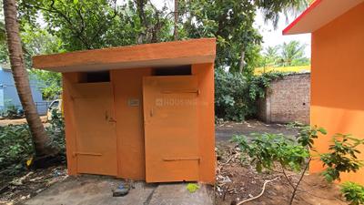 Bathroom Image of 750 Sq.ft 2 BHK Independent House for rent in Manaveli Puducherry for Rs. 7000