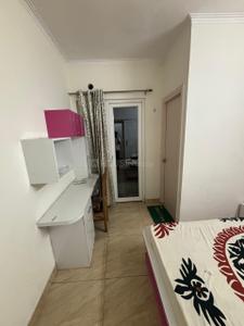 Bedroom Image of 1650 Sq.ft 2 BHK Independent House for rent in Jaypee Kensington Park Plot Phase 2, Sector 133 Noida for Rs. 45000