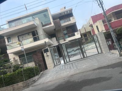 5 BHK Independent House