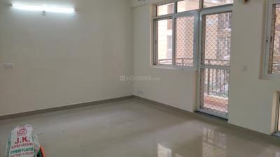 Living Room Image of 1350 Sq.ft 3 BHK Apartment / Flat for rent in Jaypee Kosmos, Sector 134 Noida for Rs. 30000