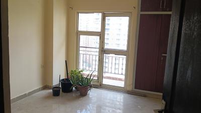 Image of 1500 Sq.ft 3 BHK Apartment / Flat for rent in Gardenia Golf City, Sector 75, Noida for Rs. 35000