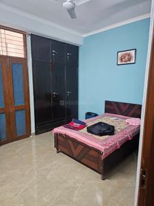 Bedroom Image of 1200 Sq.ft 3 BHK Builder Floor for rent in Sector 31 Noida for Rs. 26000