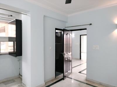 Bedroom Image of 1800 Sq.ft 3 BHK Apartment / Flat for sale in Sarve Satyam Apartment, Sector 4 Dwarka New Delhi for Rs. 32000000