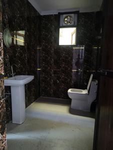Common Bathroom Image of 900 Sq.ft 2 BHK Builder Floor for rent in Said-Ul-Ajaib New Delhi for Rs. 27000