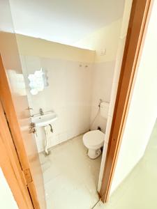 Bathroom Image of 410 Sq.ft 1 BHK Apartment / Flat for sale in Adani Aangan, Sector 89A Gurgaon for Rs. 4450000