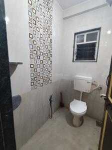 Bathroom Image of 600 Sq.ft 1 BHK Independent House for rent in Pimple Gurav Pune for Rs. 16000