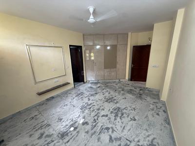 Bedroom Image of 1800 Sq.ft 3 BHK Builder Floor for rent in Lajpat Nagar New Delhi for Rs. 130000