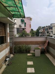 Living Room Image of 900 Sq.ft 2 BHK Apartment / Flat for sale in KG-III New Delhi for Rs. 14000000