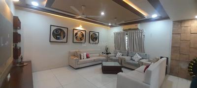 Hall Image of 2700 Sq.ft 5 BHK Villa for rent in Atladara Vadodara for Rs. 80000