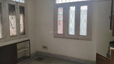 Bedroom Image of 900 Sq.ft 3 BHK Apartment / Flat for sale in Naraina New Delhi for Rs. 17500000
