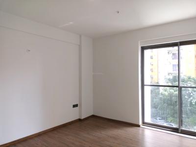 Bedroom Image of 3061 Sq.ft 3 BHK Apartment / Flat for sale in BPTP The Deck, Sector 82 Faridabad for Rs. 43500000