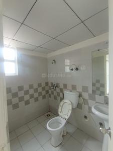 Bathroom Image of 1800 Sq.ft 3 BHK Apartment / Flat for sale in ATS Dolce, Zeta I Greater Noida for Rs. 17500000