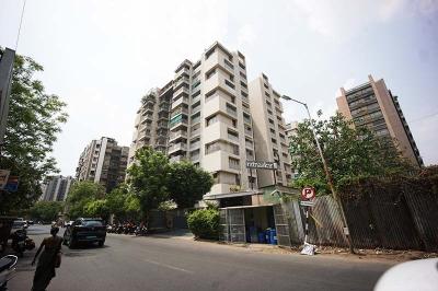 Image of 2610 Sq.ft 4 BHK Apartment / Flat for sale in Satellite, Ahmedabad for Rs. 26500000