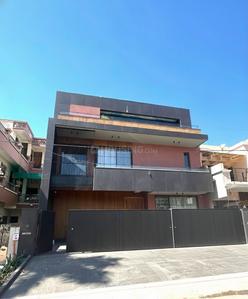 5 BHK Independent House
