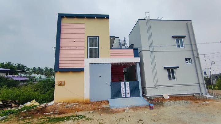 Selvi green square Main Image 1