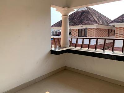 Balcony Image of 2660 Sq.ft 4 BHK Independent House for sale in Vyttila Kochi for Rs. 14500000