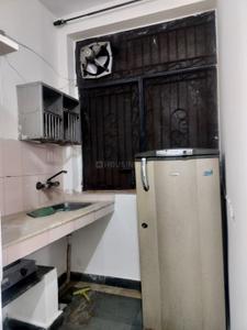 Kitchen Image of 650 Sq.ft 1 BHK Independent House for rent in Sector 61 Noida for Rs. 20000