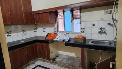 Kitchen Image of 1000 Sq.ft 2 BHK Apartment / Flat for sale in Aminabad Lucknow for Rs. 6200000