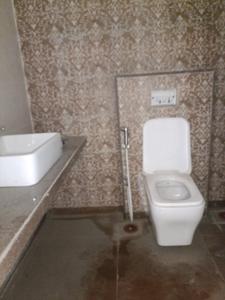 Common Bathroom Image of 1365 Sq.ft 2 BHK Apartment / Flat for sale in Bhagwati Greens, Kharghar Navi Mumbai for Rs. 16500000