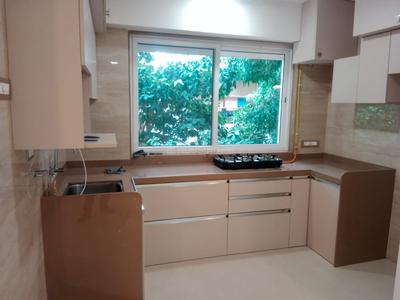 Kitchen Image of 850 Sq.ft 2 BHK Apartment / Flat for rent in Santacruz West Mumbai for Rs. 130000