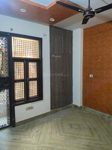 Bedroom Image of 1000 Sq.ft 3 BHK Builder Floor for rent in Uttam Nagar New Delhi for Rs. 25000