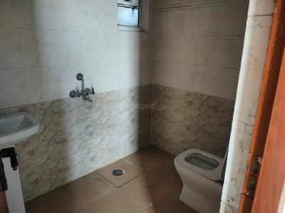 Bathroom Image of 1000 Sq.ft 2 BHK Apartment / Flat for rent in Javin Raj Empire, Raj Nagar Extension Ghaziabad for Rs. 18000
