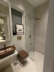 Bathroom Image of 780 Sq.ft 2 BHK Apartment / Flat for sale in Shree The Green Arc, Goregaon East Mumbai for Rs. 19900000