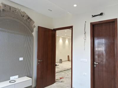 Bedroom Image of 1800 Sq.ft 3 BHK Builder Floor for sale in Paschim Vihar New Delhi for Rs. 40000000
