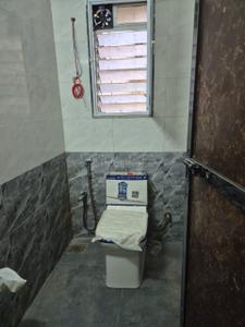 Bathroom Image of 499 Sq.ft 1 BHK Apartment / Flat for sale in Matunga West Mumbai for Rs. 13300000