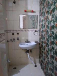 Image of 1500 Sq.ft 3 BHK Apartment / Flat for rent in DDA Shanti Kunj Apartment, Sector 9 Dwarka, New Delhi for Rs. 36000