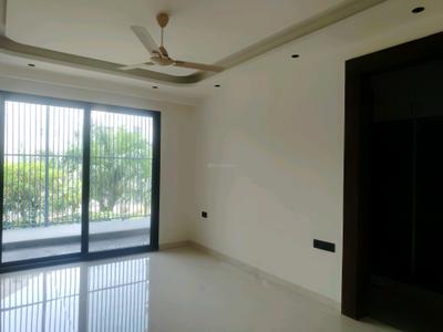 Bedroom Image of 1900 Sq.ft 3.5 BHK Builder Floor for sale in Emaar Palm Gardens, Sector 83 Gurgaon for Rs. 24000000