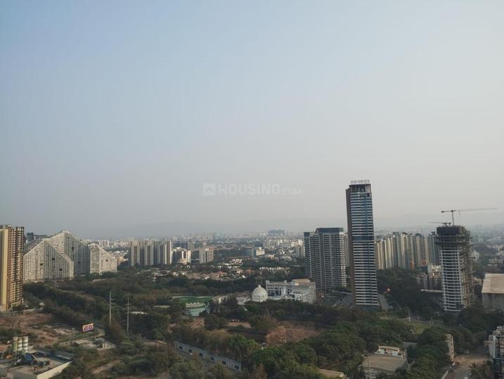 Amanora Gold Towers Main Image 1