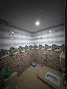 Bathroom Image of 800 Sq.ft 1 BHK Builder Floor for rent in Karaundia Ayodhya for Rs. 5500