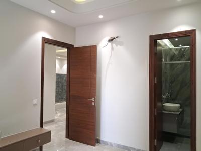 Bedroom Image of 1800 Sq.ft 3 BHK Builder Floor for sale in Paschim Vihar New Delhi for Rs. 36000000