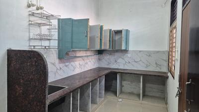 Kitchen Image of 800 Sq.ft 1 BHK Apartment / Flat for rent in Dayal Bagh Agra for Rs. 11000