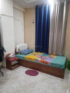 Bedroom Image of 800 Sq.ft 2 BHK Builder Floor for rent in Mayur Vihar Phase 1 New Delhi for Rs. 24000