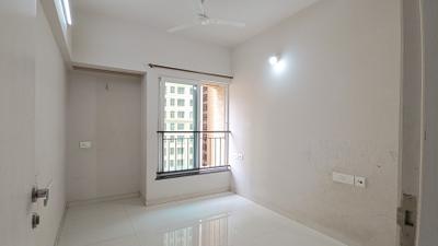 Bedroom Image of 985 Sq.ft 2 BHK Apartment / Flat for sale in Rustomjee Azziano, Thane West Thane for Rs. 12800000