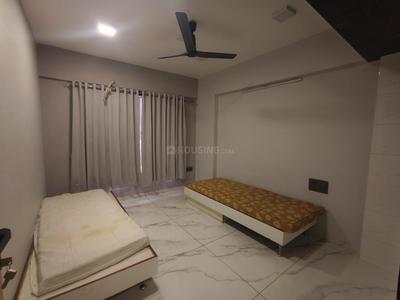 Bedroom Image of 1980 Sq.ft 3 BHK Apartment / Flat for rent in Paldi Ahmedabad for Rs. 36000
