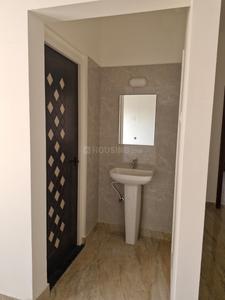 Bathroom Image of 1200 Sq.ft 3 BHK Independent House for rent in KK Nagar Madurai for Rs. 40000