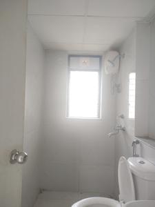 Common Bathroom Image of 650 Sq.ft 1 BHK Apartment / Flat for sale in Thane West Thane for Rs. 12500000