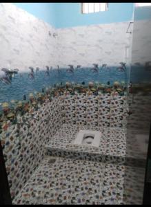 Bathroom Image of 932 Sq.ft 2 BHK Independent House for rent in Kotturpuram Chennai for Rs. 15000