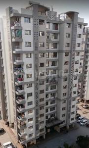 Image of 1575 Sq.ft 3 BHK Apartment / Flat for sale in Palanpur, Surat for Rs. 4800000