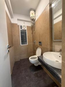 Bathroom Image of 1982 Sq.ft 3 BHK Apartment / Flat for rent in  Apollo DB City, Nipania Indore for Rs. 45000