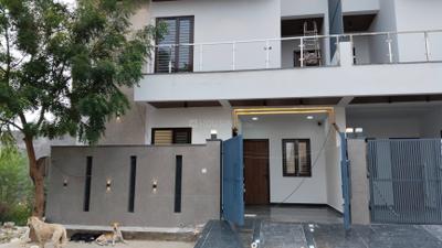 Main Entrance Image of 1235 Sq.ft 4 BHK Duplex for sale in Manghatai Agra for Rs. 14000000
