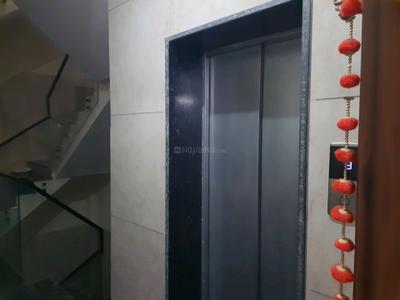 Lift Image of 1200 Sq.ft 3 BHK Builder Floor for rent in Sector 110 Gurgaon for Rs. 32000
