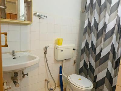 Bathroom Image of 1280 Sq.ft 3 BHK Apartment / Flat for sale in Chicalim Goa for Rs. 7000000
