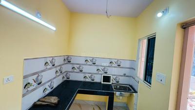 Kitchen Image of 1000 Sq.ft 1 BHK Independent House for rent in Saheed Nagar Bhubaneswar for Rs. 12000